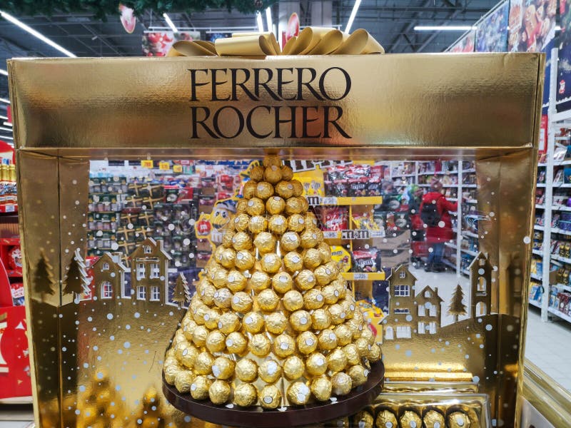 Ferrero Rocher пирамида