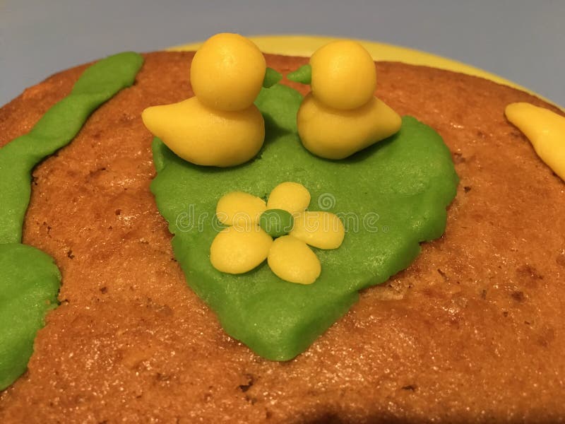 Торт Курочка из марципана