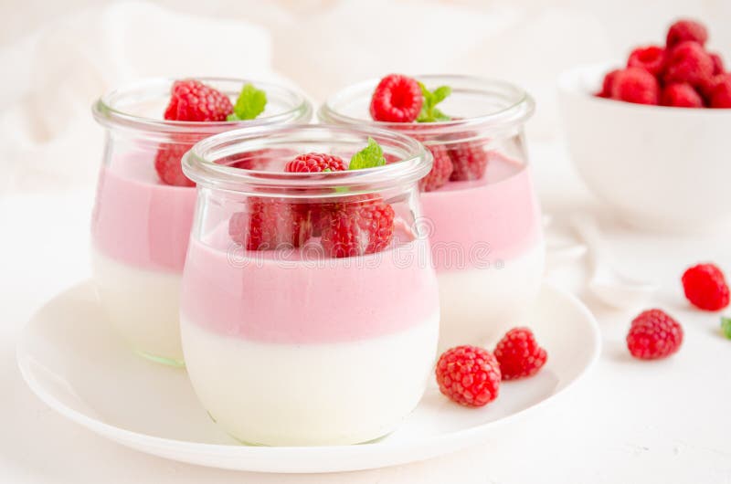 Yoghurt panna Cotta
