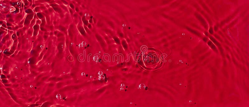 Красная вода видео. Поверхность красной воды. Красная жижа. Красный цвет через красную жидкость. Красная жидкость стекающая с поверхности картинка.