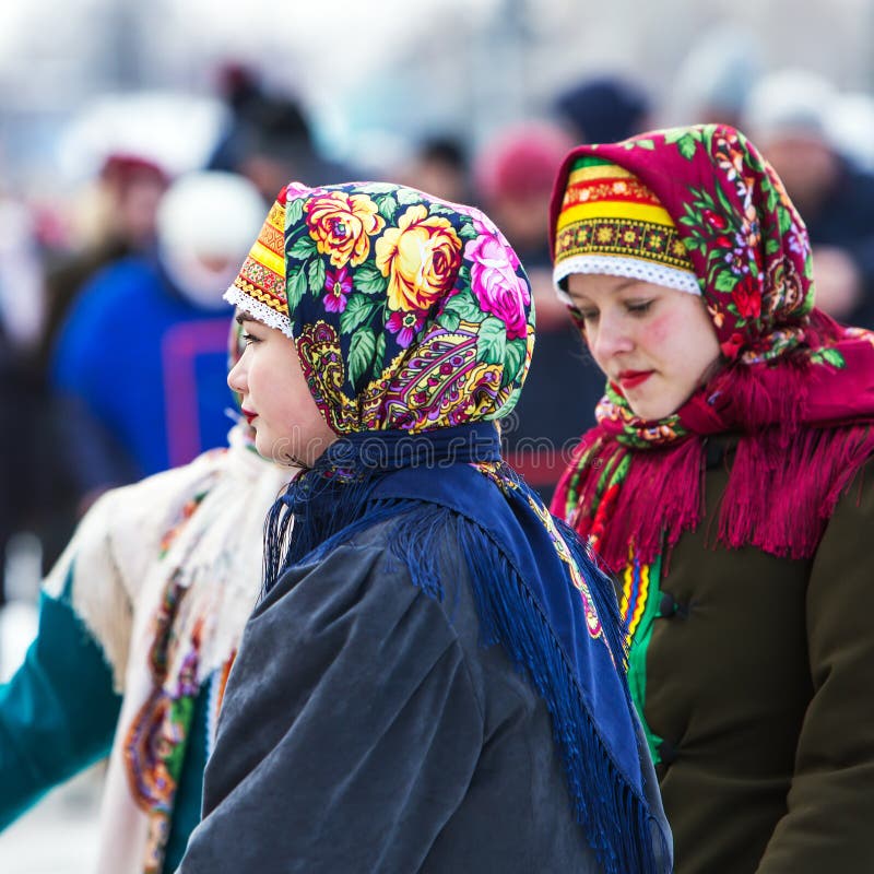 Как завязывать платок на масленицу