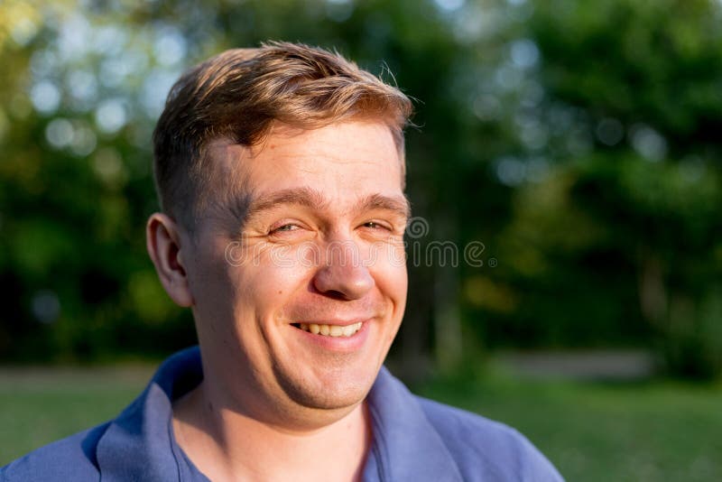 Фото Человека На Фоне Природы Фото Человека На Фоне Природы