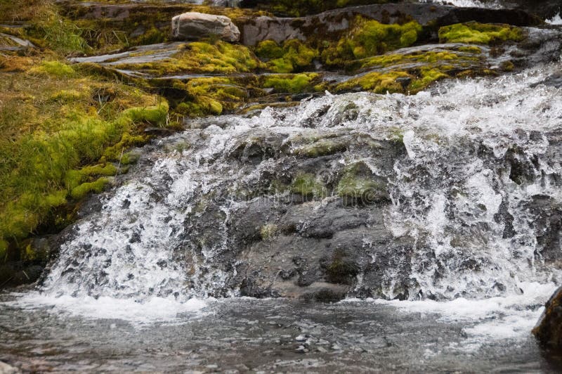 Горная холодная вода