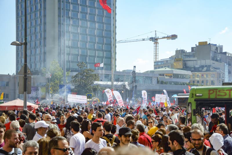 Турция 1 июня. Парк Таксим Гези в центре Стамбула. Парк Таксим.