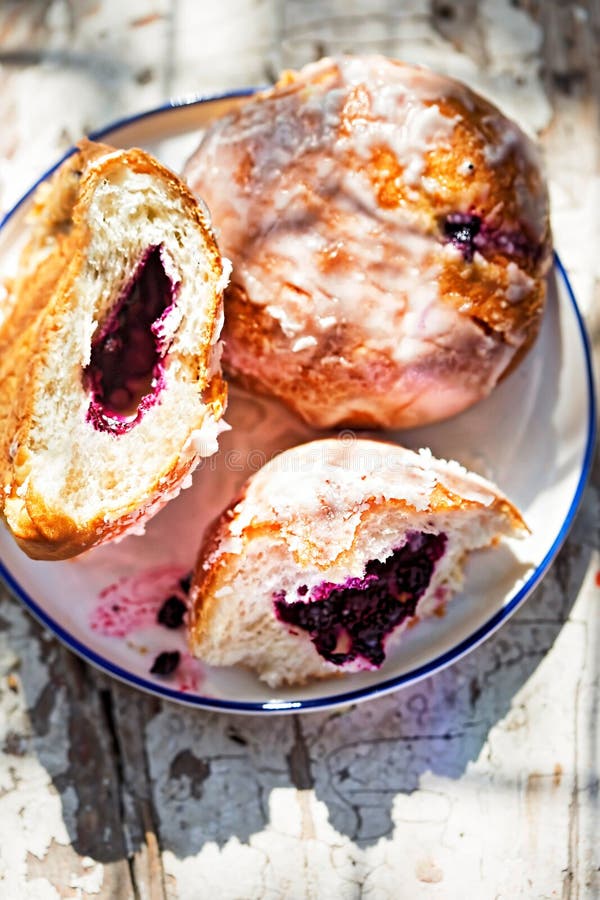 Булочки с голубикой