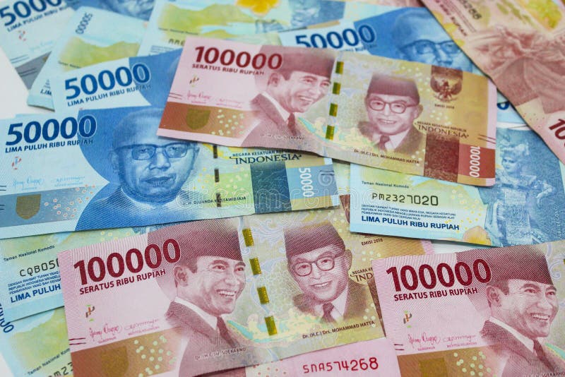 Курс балийской рупии к рублю на сегодня. Индонезийская рупия. 1000 Индонезийских рупий. Индонезийская рупия к доллару. Балийские деньги 100.