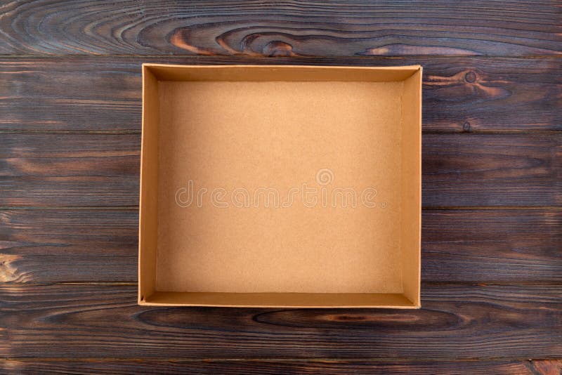 Коробка вид сверху. Деревянная коробка сверху. Открытая коробка вид сверху. Деревянная коробочка вид сверху.