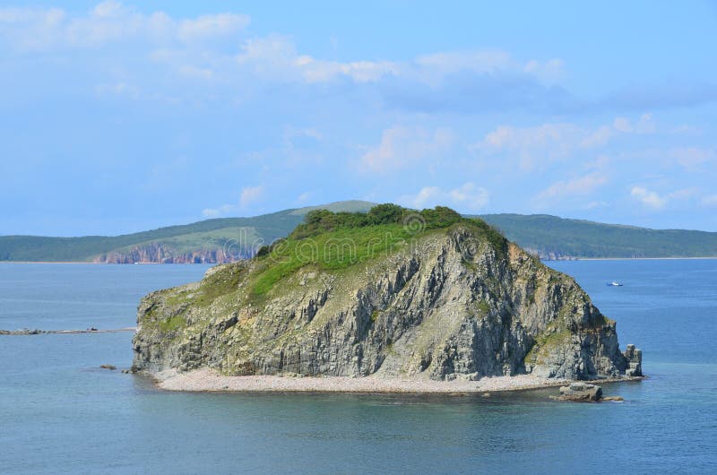 Остров клыкова приморский край