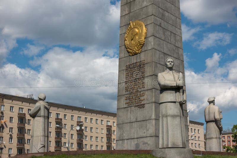 Обелиск москва город герой