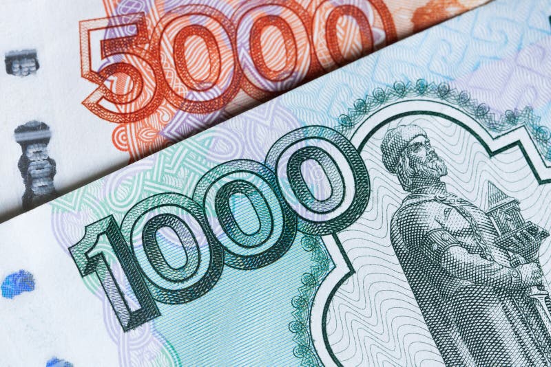 1000 и 5000 рублей. Деньги России. Деньги 1000 рублей. Деньги рубли 1000 рублей.