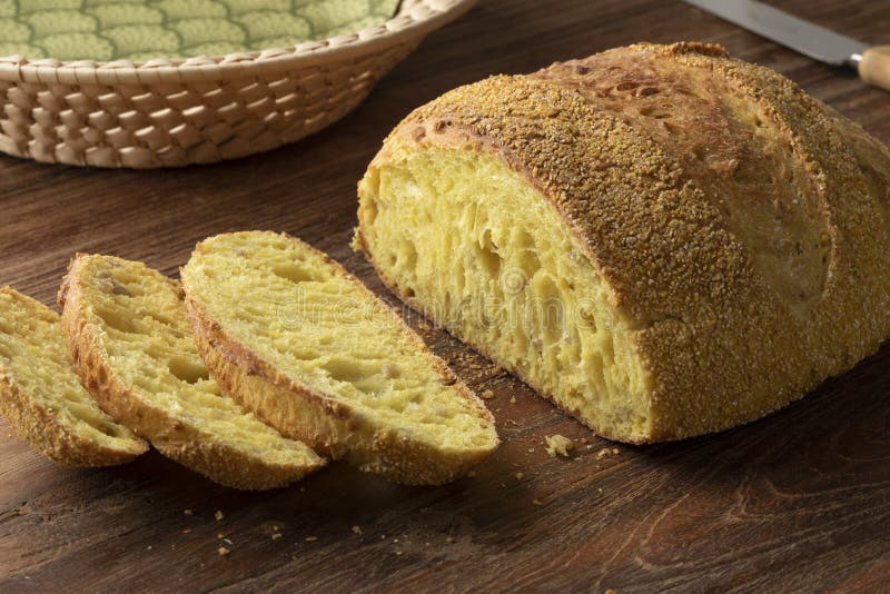 Бутерброд из хлеба с кукурузной мукой