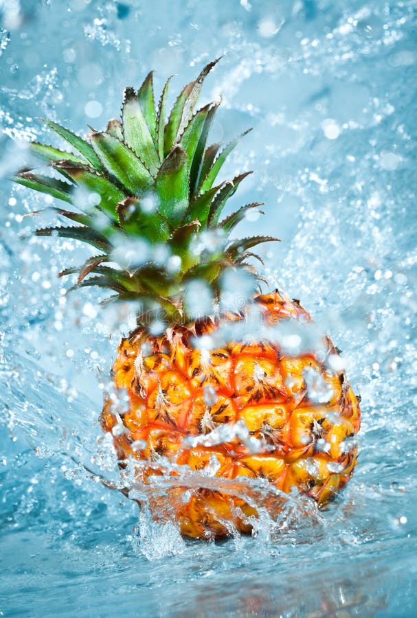 Pineapple РІ РІРѕРґРµ