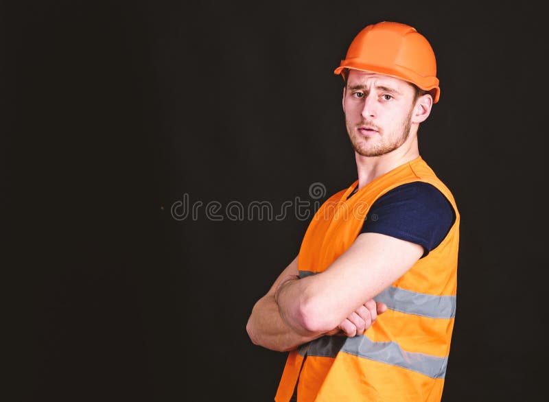 Работники строители фото лица. Работник под. Человек весь в труде. Перегружен любой работой. Работник под.