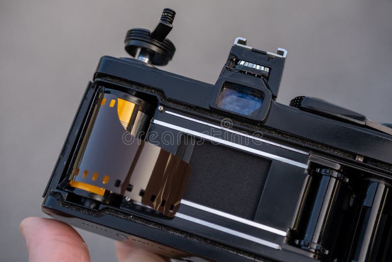 Скачать Фильм 35mm На Винтажную Камеру Стоковое Изображение.