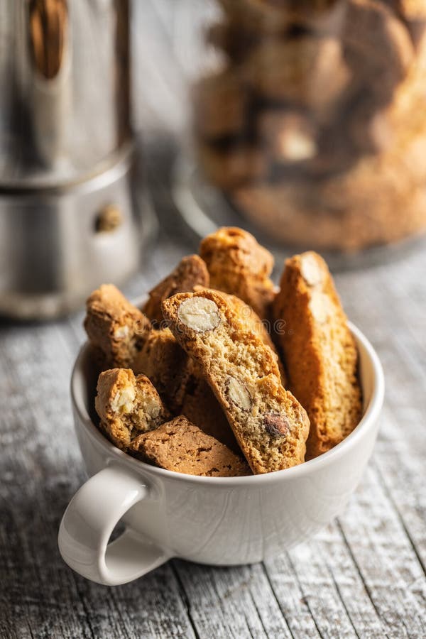 Italian Almond Biscuits
