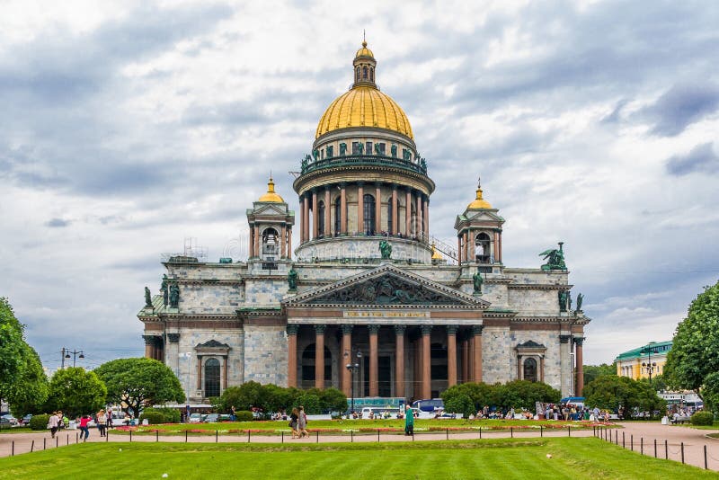 Храм Христа Спасителя и Исаакиевский собор