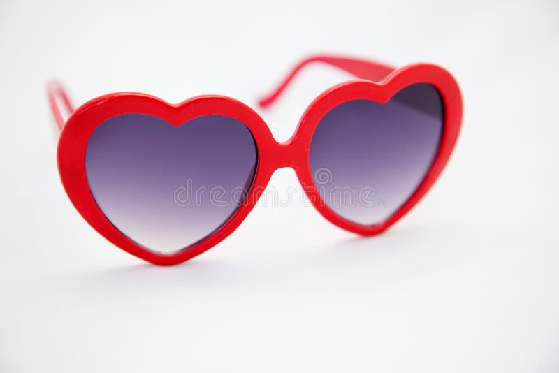 Очки сердечки текст сметана. Очки сердечки обложка. Розовые очки сердечки. Очки сердечки слова. Очки-сердечки сметана.