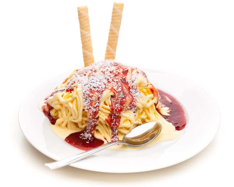 Мороженое с макаронами