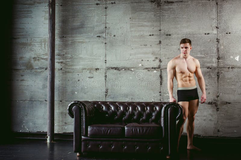 Myles Leask торс