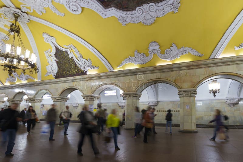Метро комсомольская университет. Komsomolskaya Station. Станции Комсомольская улица центр фото Москва.