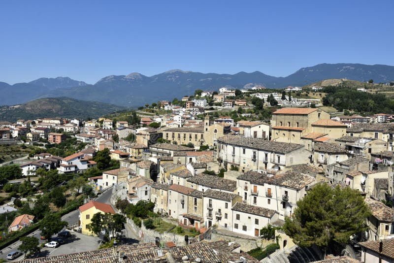 Старый город альтомонте Италии. Стоковое Фото - изображение насчитывающей историческо, ведущего: 193839982