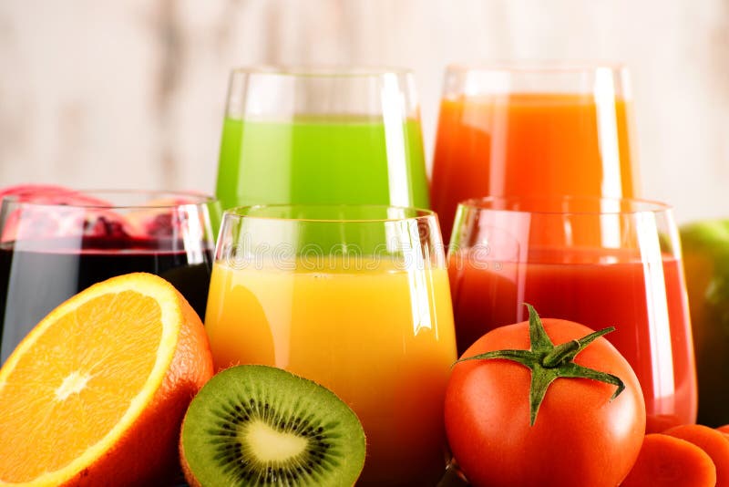 5 фруктовых соков. Фруктовый сок. Биотехнология фруктовых соков. Сок Сток фото. Saftfasten.