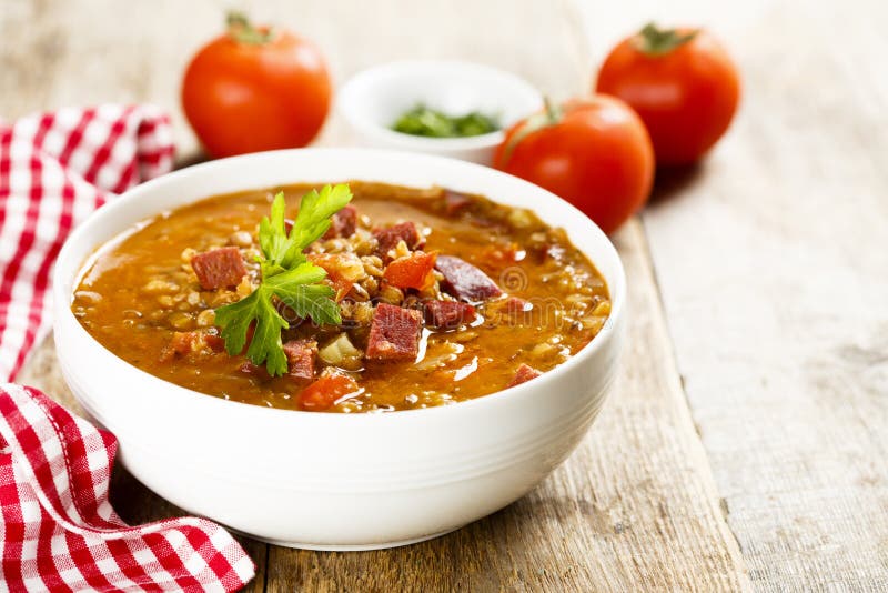 Чечевица с колбасками