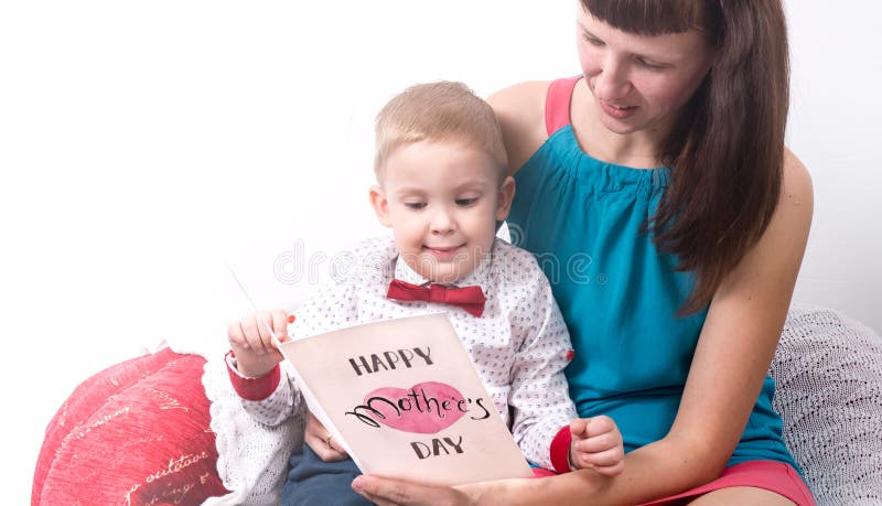 Помогла сыну читать. Happy_Mommy_di. Moms Day.
