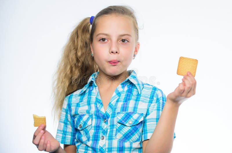 девочка с печеньками. девочка и печенька история. девочка и печенька история. печеньки девочки маленькие. девочка с печеньем.