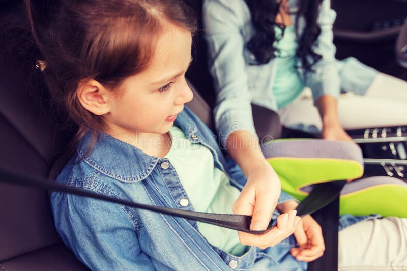 Shutterstock крепление ребенка. Ребенок на машинке Сток фото. Как крепится ребенок