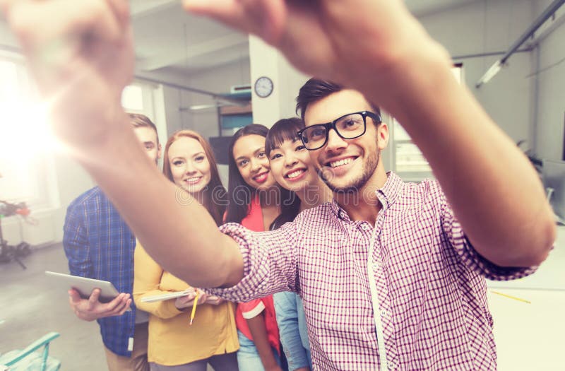 Селфи на выборах. Селфи на работе. Selfie at Office.