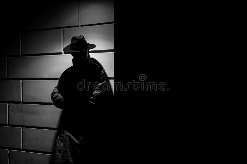 1 ночь с шляпой. Темный силуэт детектива. Грешный Лондон силуэт черного мужчины.