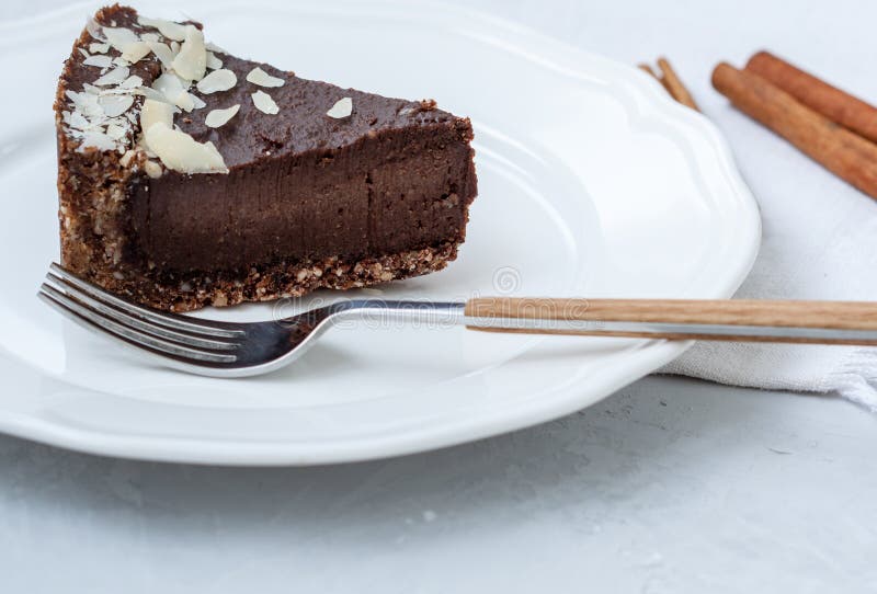 Raw Vegan Cake шоколад