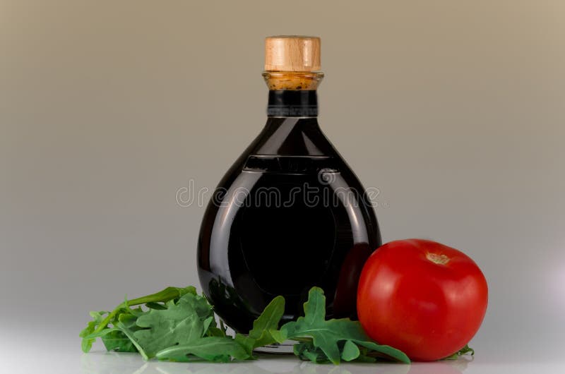 Оливковое масло и бальзамический уксус. Бальзамико ди Модена. Traditional Balsamic Vinegar. Уксус бальзамический aceto Balsamico 0,25 л. Бальзамический уксус San Lazaro.