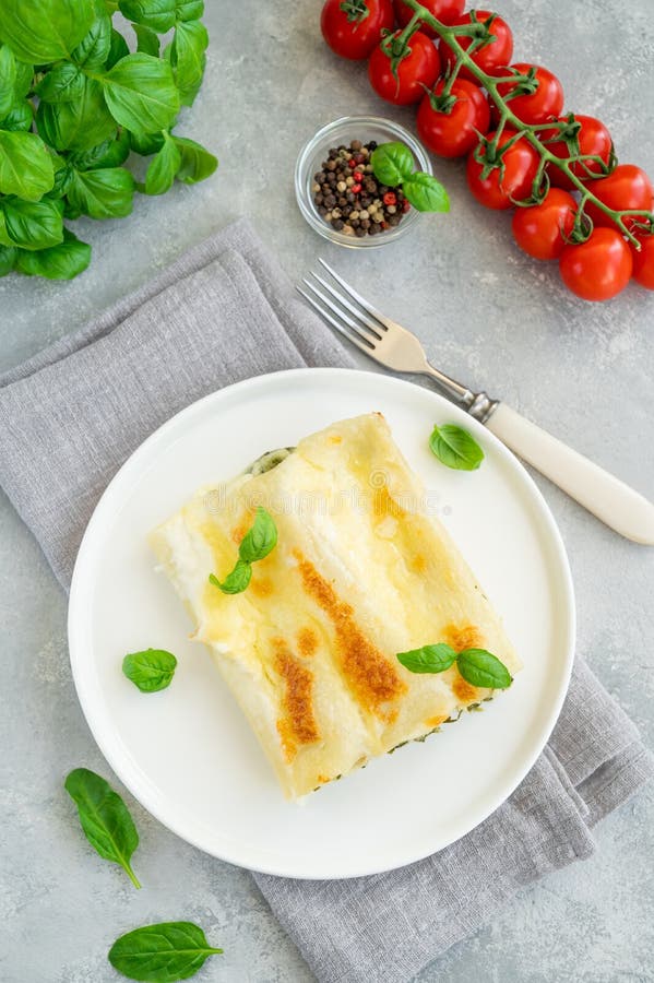 Каннеллони с вишней