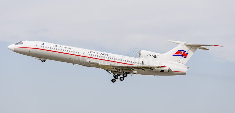 Туполев Tu-154 пассажирских самолетов Air Koryo Корейской Северной Кореи в небе Авиация и транспорт Редакционное Стоковое Изображение - изображение насчитывающей коммерчески, фюзеляж: 133678464
