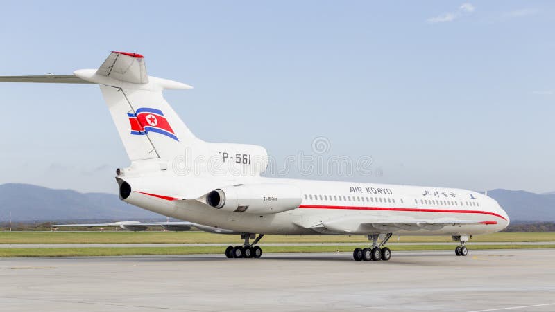 Туполев Tu-154 пассажирских самолетов Air Koryo Корейской Северной Кореи на взлетно-посадочной дорожке Авиация и транспорт Редакционное Фотография - изображение насчитывающей впп, фюзеляж: 133678407