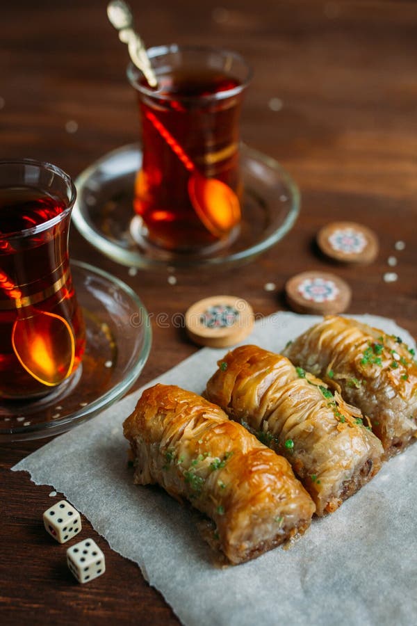 Турецкий чай и баклава