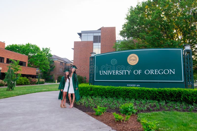 Sister college. Орегонский университет символ. University of Oregon.