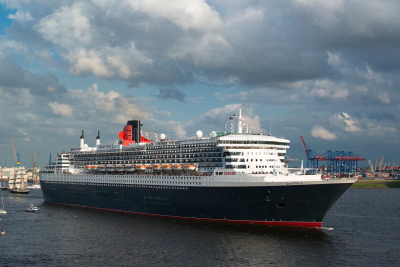 Океанский лайнер Mein Schiff