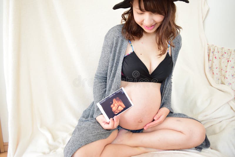 Pregnant Japanese Teen