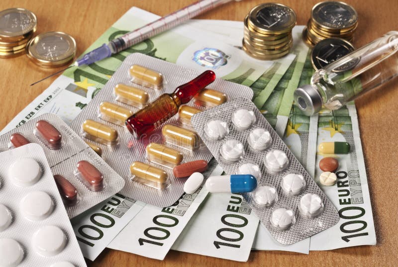 Евро лекарства. Компенсированными лекарствами. Компенсированными лекарствами в Молдове. Шприц с деньгами.