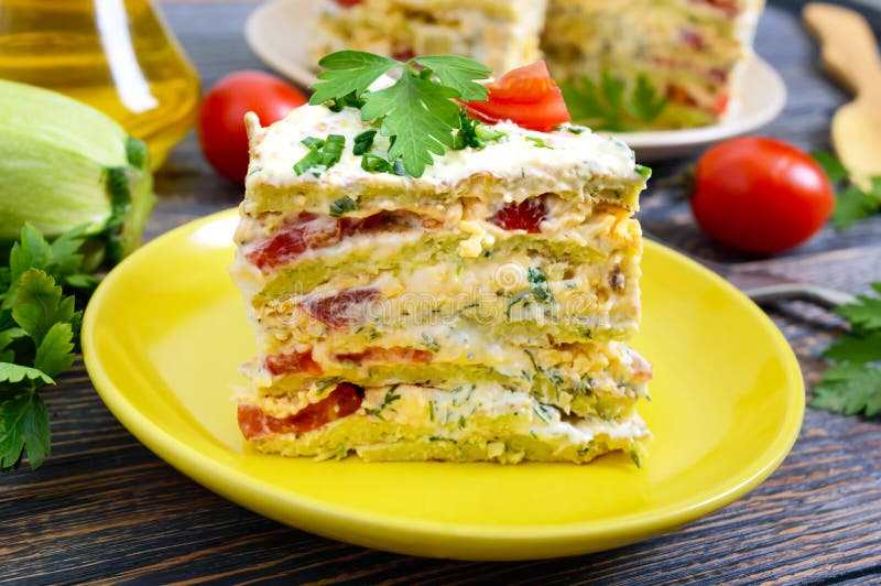 Пирог с цукини, томатами и сыром
