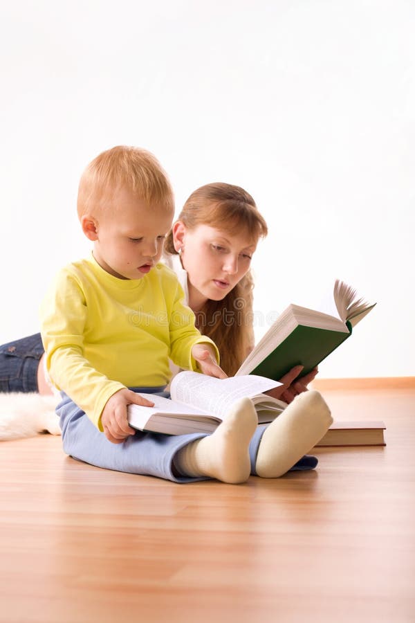 Школа маленьких мам. Фон чтение в семье детский.