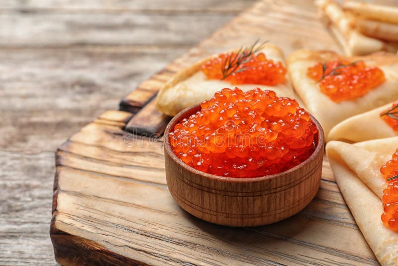 Фон блинов с икрой