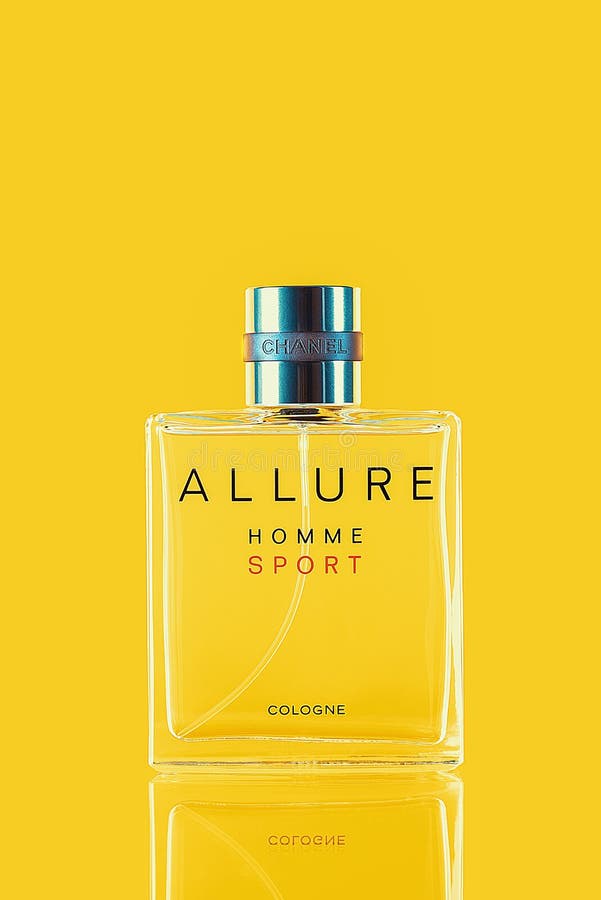 Allure Chanel香水在商店展示上展出 Allure Chanel是法国香奈儿gabrielle Coco Chanel推出的香水编辑类库存照片 图片包括有急性 背包 Allure Chanel香水在商店展示上展出 Allure Chanel是法国香奈儿gabrielle Coco Chanel推出的香水编辑类库存照片 图片包括有急性 背包
