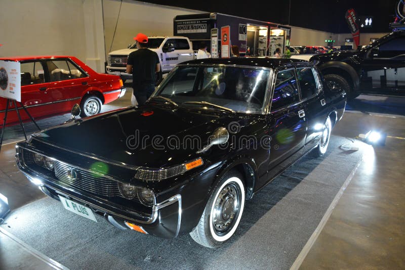 丰田皇冠在菲律宾帕赛举行车展编辑类图片 图片包括有市场 展览 制造商 分销商 自动性 商展