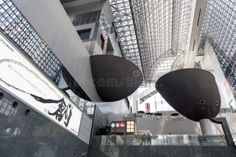 京都驻地大厦现代日本建筑学未来派设计内部编辑类照片 图片包括有广场 聚会所 日本 背包 旅馆 京都驻地大厦现代日本建筑学未来派设计内部编辑类照片 图片包括有广场 聚会所 日本 背包 旅馆