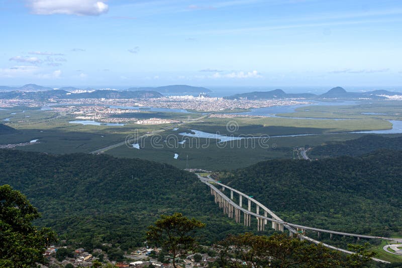 从serra Do Mar山顶看baixada Santista 库存图片 图片包括有旅游业 火箭筒