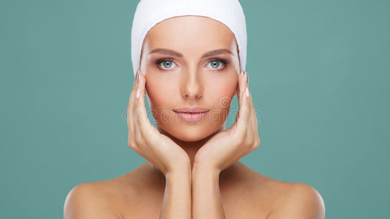 健康美女的美容画人脸的spa 护肤 化妆库存照片 图片包括有医疗 面部 有吸引力的 复制